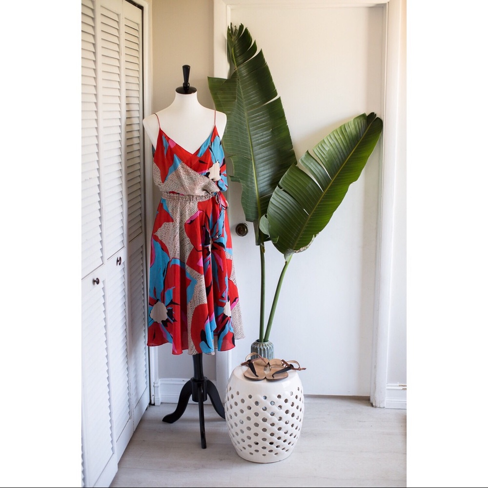 Bold floral print flowy dress